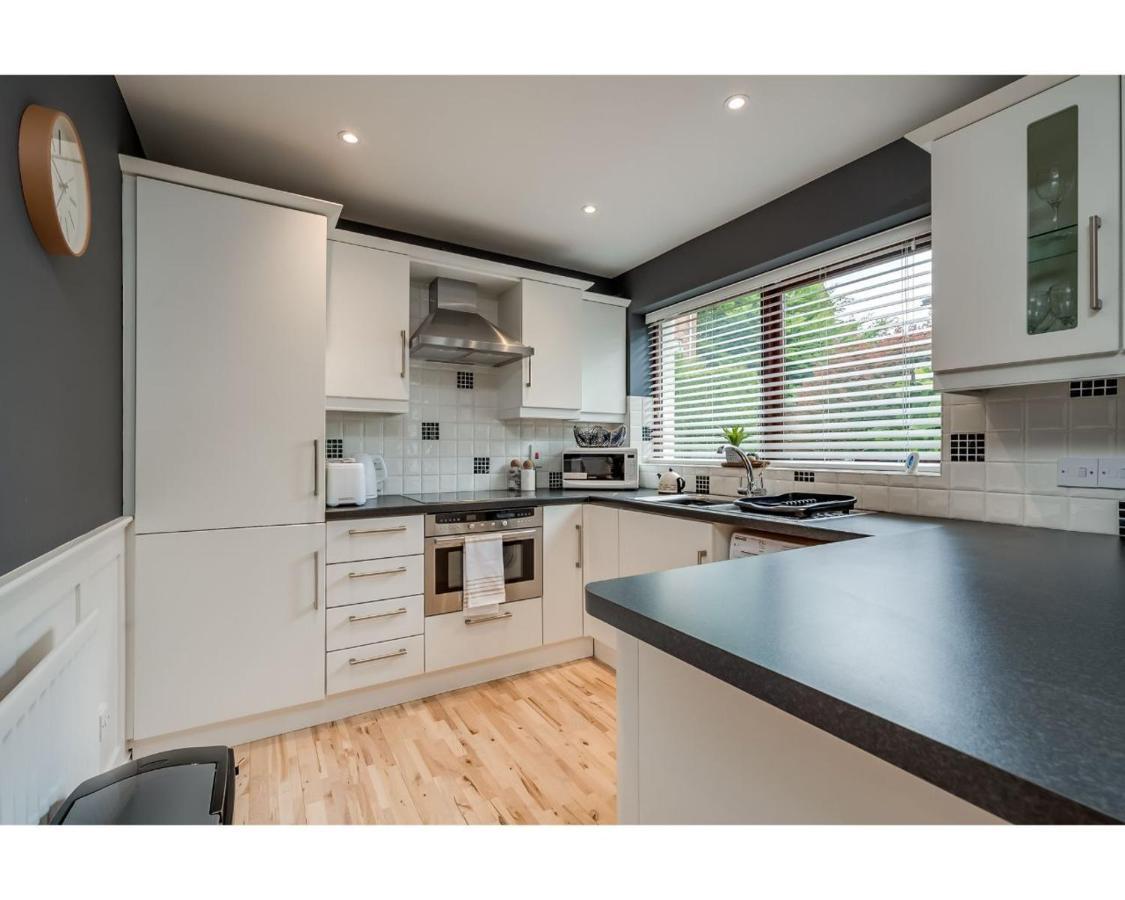 Central Belfast Apartments Windsor Bagian luar foto